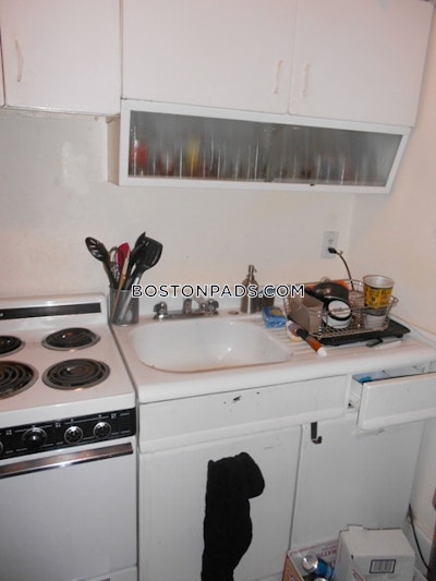 Northeastern/symphony Studio 1 Bath Boston - $2,400 No Fee