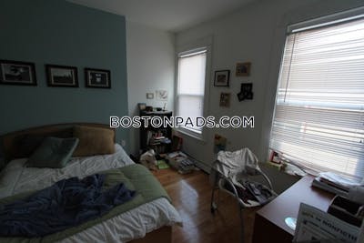 Cambridge 3 Beds 1 Bath  Central Square/cambridgeport - $4,300