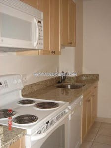 Cambridge 1 Bed 1 Bath CAMBRIDGE  Central Square/cambridgeport - $2,790