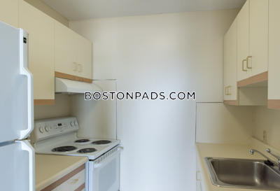 Brookline Wonderous 1 Bed 1 Bath  Boston University - $2,940