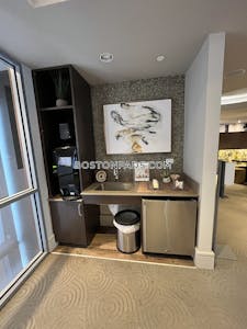 Cambridge Cambridge Park , 1 Bed 1 Bath in Alewife  Alewife - $3,057