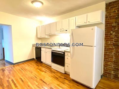 Mission Hill 3 Beds 1 Bath Boston - $3,500