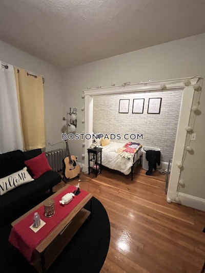 Northeastern/symphony Studio 1 Bath Boston - $2,470