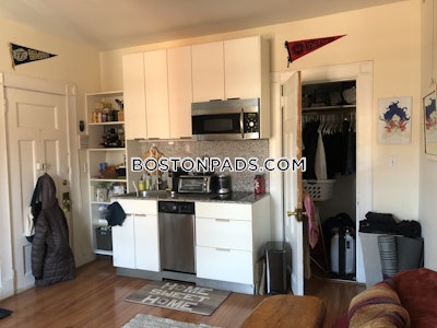 Northeastern/symphony Studio 1 Bath Boston - $2,350