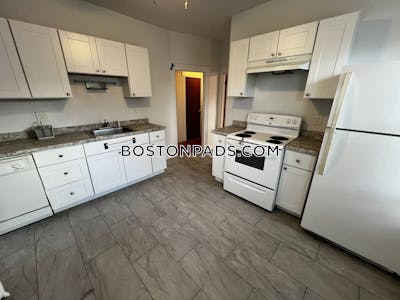 Somerville 2 Beds 1 Bath  Tufts - $3,900