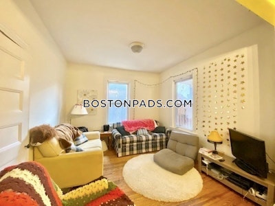 Mission Hill 3 Beds 1 Bath Boston - $3,800