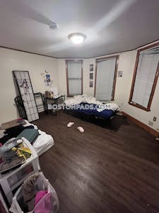 Mission Hill 5 Beds 2 Baths Boston - $5,500