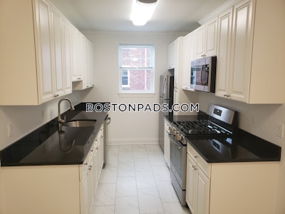 Brookline 1 Bed 1 Bath  Coolidge Corner - $3,395 No Fee