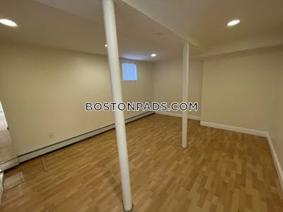 Brookline 2 Bed 2 Bath BROOKLINE  Beaconsfield - $3,500