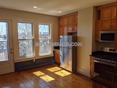 East Boston 2 Beds 1 Bath Boston - $2,800
