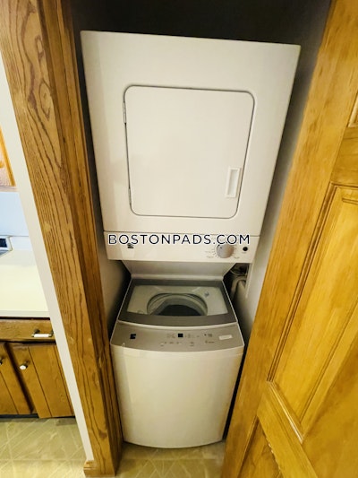 Somerville 6 Bed 2 Bath SOMERVILLE  Tufts - $6,000 No Fee