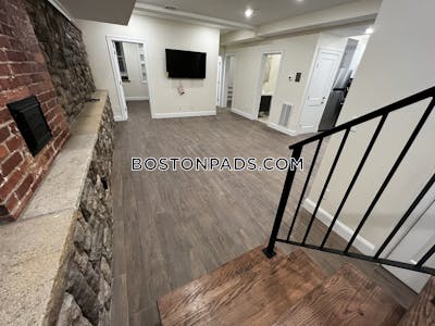 Brookline 3 Beds 2 Baths Brookline  Washington Square - $4,000 No Fee