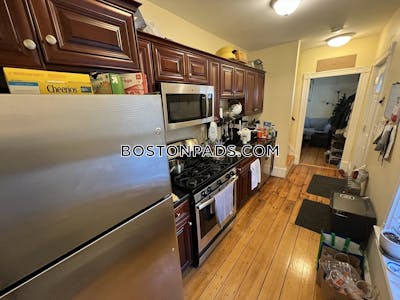 Cambridge 3 Bed 2 Bath CAMBRIDGE  Porter Square - $3,450