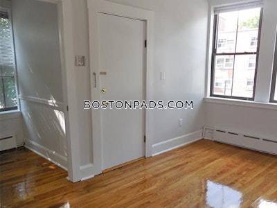 Cambridge 3 Bed 1.5 Bath CAMBRIDGE  Inman Square - $4,550