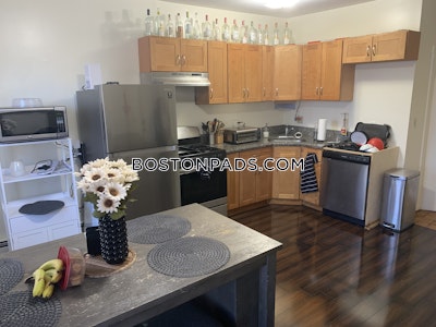 Mission Hill 3 Beds 1 Bath Boston - $4,500