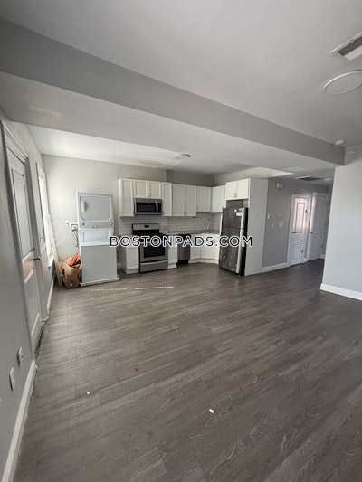 East Boston 1 Bed 1 Bath Boston - $2,475 No Fee