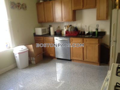 Fort Hill 3 Beds 1 Bath Boston - $3,750