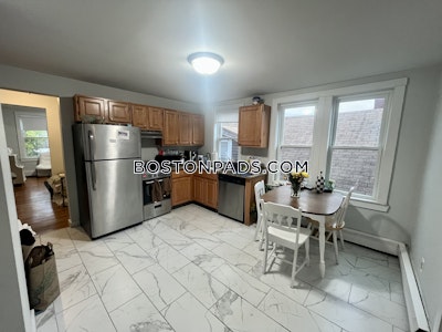 South Boston Nice 3 Bed 1 Bath available 9/1  Boston - $3,600
