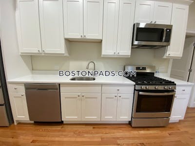 Brookline 4 Bed 4 Bath BROOKLINE- COOLIDGE CORNER $6,900  Coolidge Corner - $6,700 No Fee