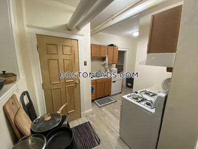 Brookline 2 Bed, 1 Bath Unit  Coolidge Corner - $2,700 No Fee