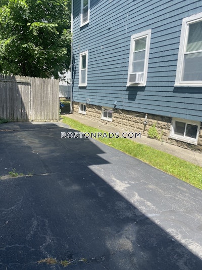 Medford 4 Bed 2 Bath MEDFORD  Tufts - $4,200