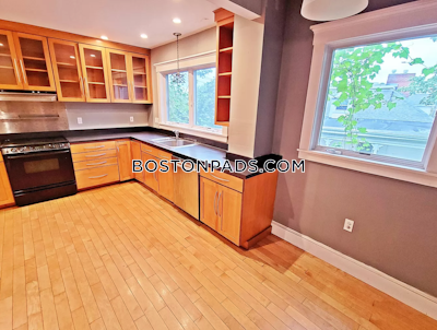 Brookline 3 Beds 1 Bath  Washington Square - $4,600 50% Fee