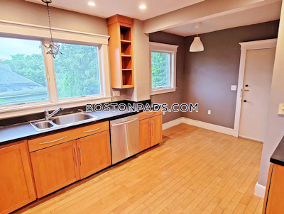Brookline 3 Beds 1 Bath  Washington Square - $4,600 50% Fee