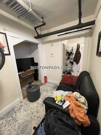 Allston Studio, 1 Bath Unit Boston - $2,000
