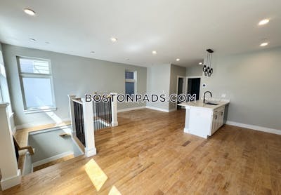 Dorchester 2 Beds 1 Bath Boston - $4,400 No Fee