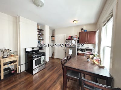 Dorchester 3 Beds 1 Bath Boston - $3,250 No Fee