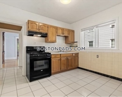 Medford 3 Beds Tufts  Tufts - $4,050