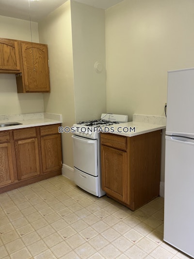Malden 1 Bed 1 Bath - $2,050 No Fee