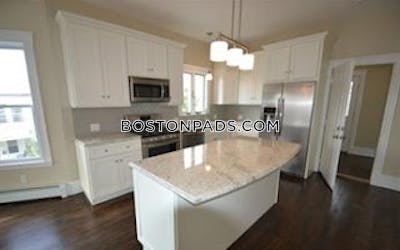 Somerville 4 Beds 3 Baths Davis Square  Davis Square - $5,000
