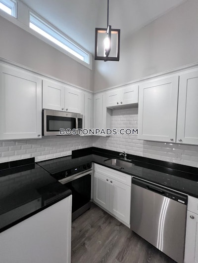 Quincy 2 Beds 1 Bath  South Quincy - $2,850 No Fee