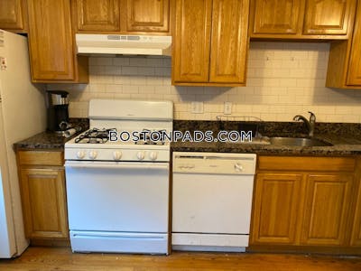 Allston 3 Beds 2 Baths Boston - $2,750 No Fee