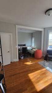 Allston 2 Beds 1 Bath Boston - $3,250