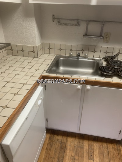 Beacon Hill 3 Beds 1 Bath Boston - $4,700 No Fee
