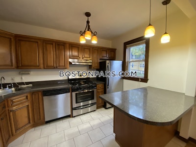 Jamaica Plain 3 Beds 1 Bath Boston - $3,600 No Fee