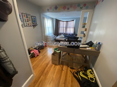 Somerville 5 Bed 2 Bath SOMERVILLE  Tufts - $4,500
