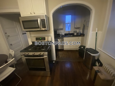 Medford 3 Bed 1 Bath MEDFORD  Tufts - $3,300