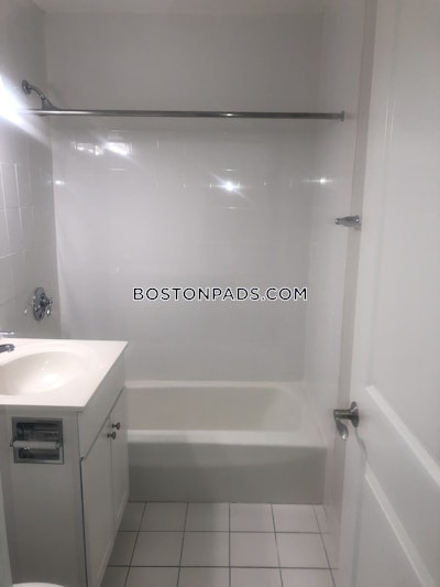 Quincy 1 Bed 1 Bath QUINCY  North Quincy - $2,608 75% Fee