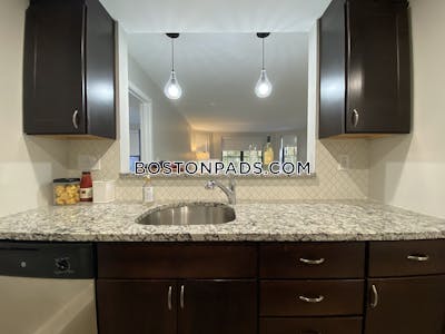 Back Bay 2 Beds 1 Bath Boston - $5,635