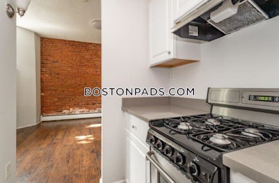 Northeastern/symphony Studio 1 Bath Boston - $2,250 No Fee