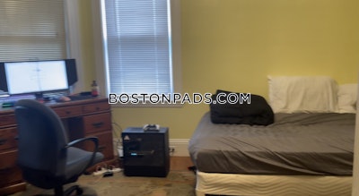 Medford 3 Beds 1 Bath  Tufts - $3,600