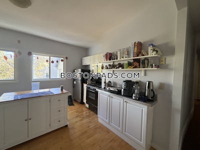 Jamaica Plain 3 Beds 1 Bath Boston - $4,050