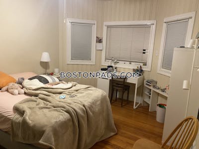 Medford 3 Bed 1 Bath MEDFORD  Tufts - $3,300