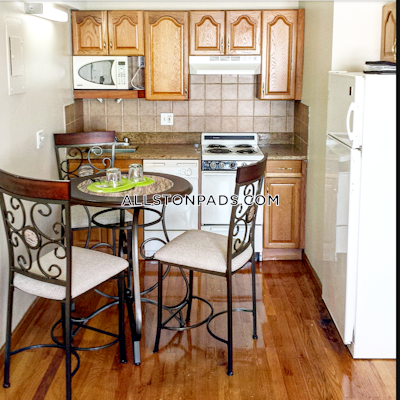 Allston Studio Allston Boston - $2,100