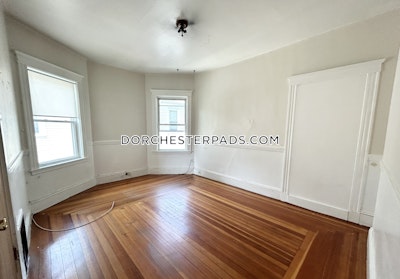 Dorchester 3 bedroom 1 baths in BOSTON Boston - $3,250 No Fee
