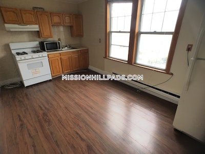 Mission Hill 5 Beds 2 Baths Boston - $5,750