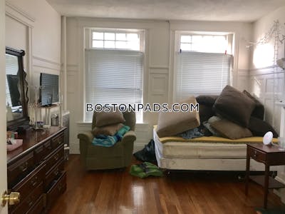 Brookline 2 Beds 1 Bath  Cleveland Circle - $3,500